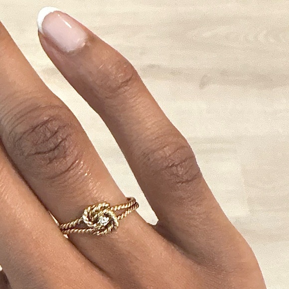 10K solid yellow gold love knot ring size 5.5 - Picture 6 of 6